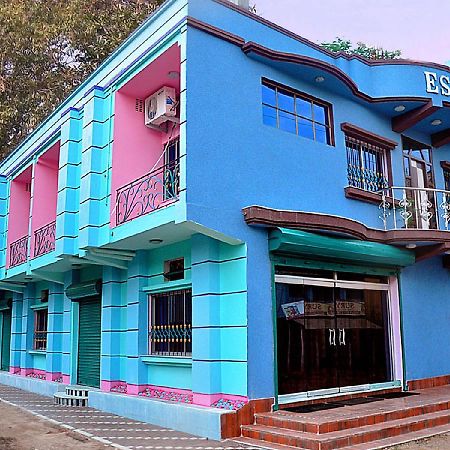 Jhargram Eshani Hotels And Guest House Buitenkant foto