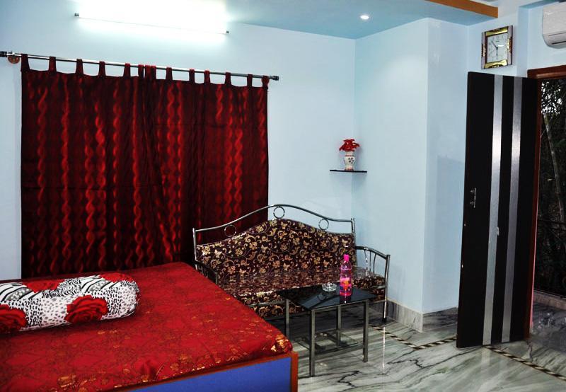 Jhargram Eshani Hotels And Guest House Buitenkant foto